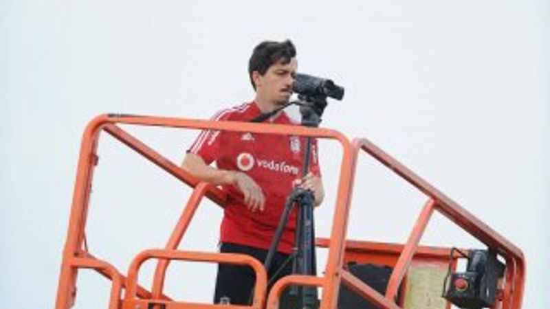 Beşiktaş antrenmanında vinçli takip