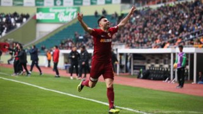 Deniz Türüç transferinde son durum