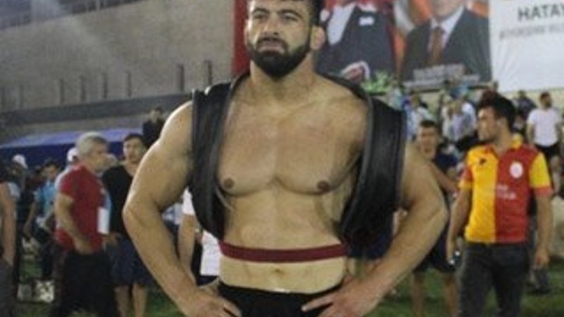 Aba güreşinde Başpehlivan Ömer Yavuz oldu