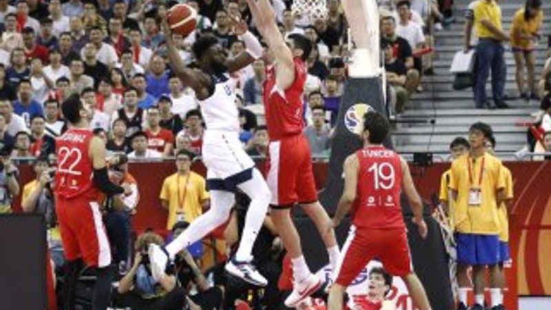 12 Dev Adam, ABD'ye uzatmalarda kaybetti