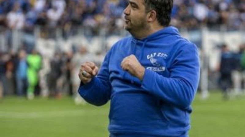 Adana Demirspor'da Ümit Özat dönemi bitti