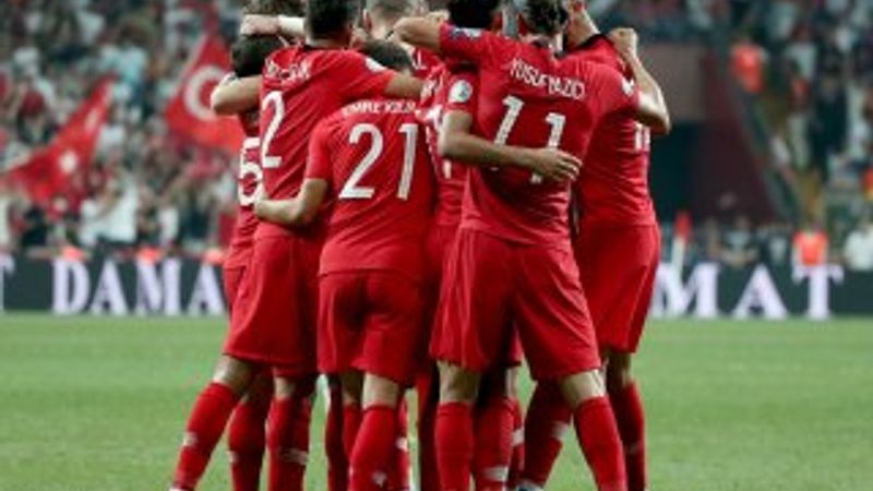 Millilerimiz Moldova karşısında şov yaptı