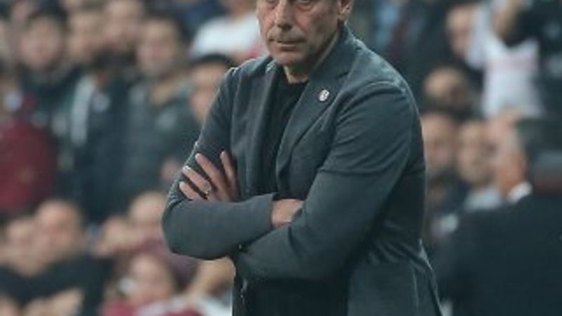 Beşiktaş tribünlerinden 'Sergen Yalçın' tezahüratı