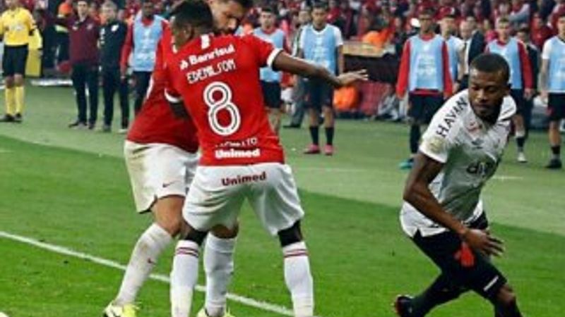 Marcelo Cirino'dan rakiplerini isyan ettiren çalımlar
