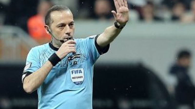 Galatasaray-Fenerbahçe derbisini Cüneyt Çakır yönetecek