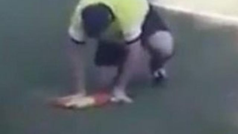 Sarhoş hakem Milan Sefara'nın zor anları