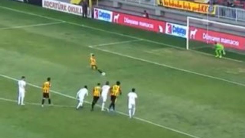 Serdar Gürler'den tarihe geçen penaltı