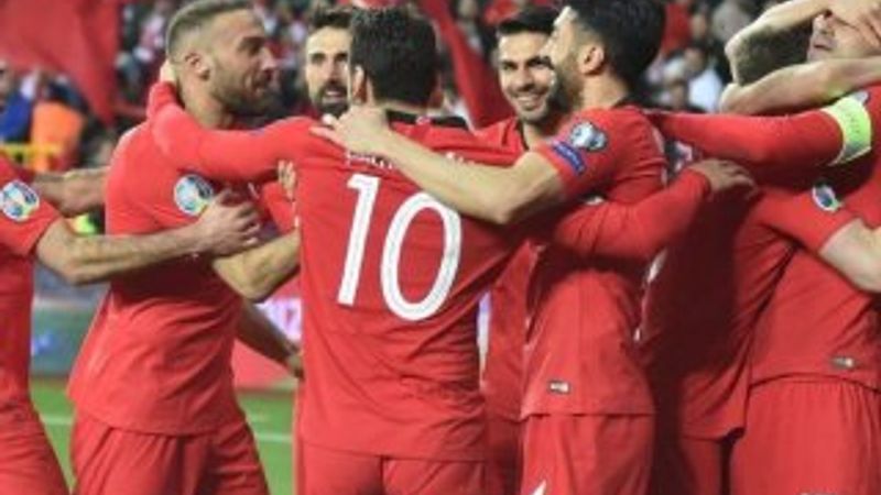 Millilerden Mehmetçik selamı