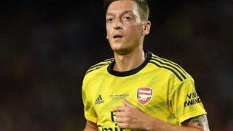 Mesut Özil evini satışa çıkardı