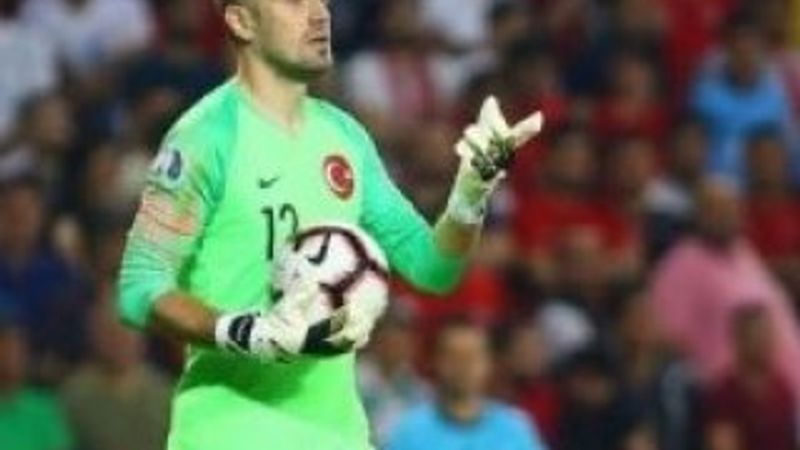 Sosyal medyada Mert Günok capsleri