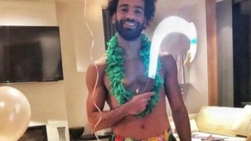 Salah'tan kızına doğum günü jesti