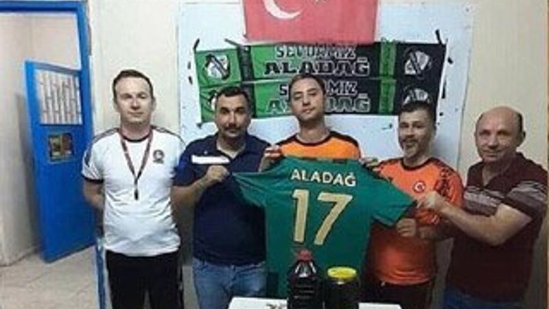 10 kilo pekmez karşılığında transfer oldu