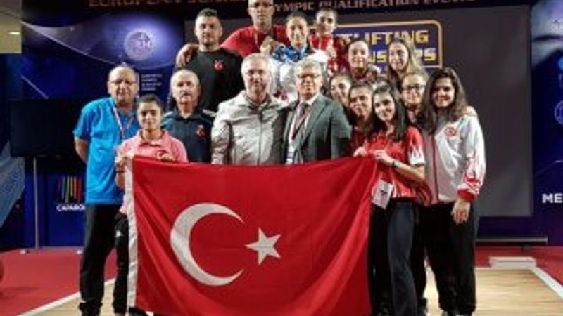 Genç halterci Gamze Karakol Avrupa şampiyonu