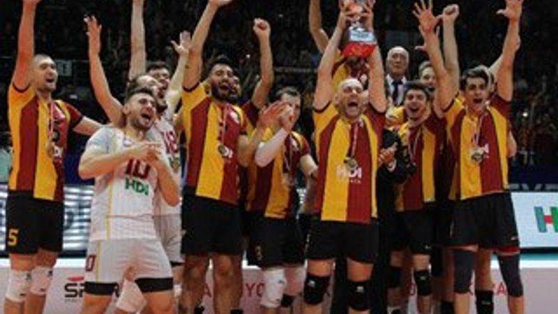 Galatasaray Voleybol Şampiyonlar Kupasını aldı