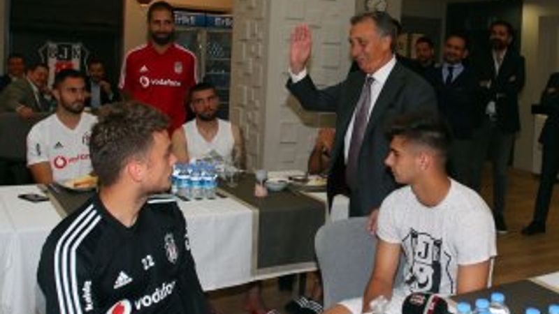 Beşiktaş'ta futbolcuların maaşları ödendi