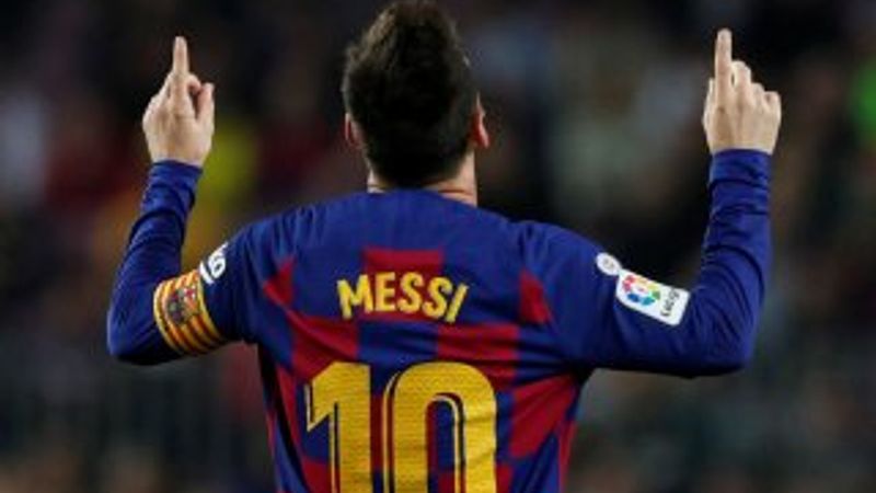 Messi'nin 50. frikik golü