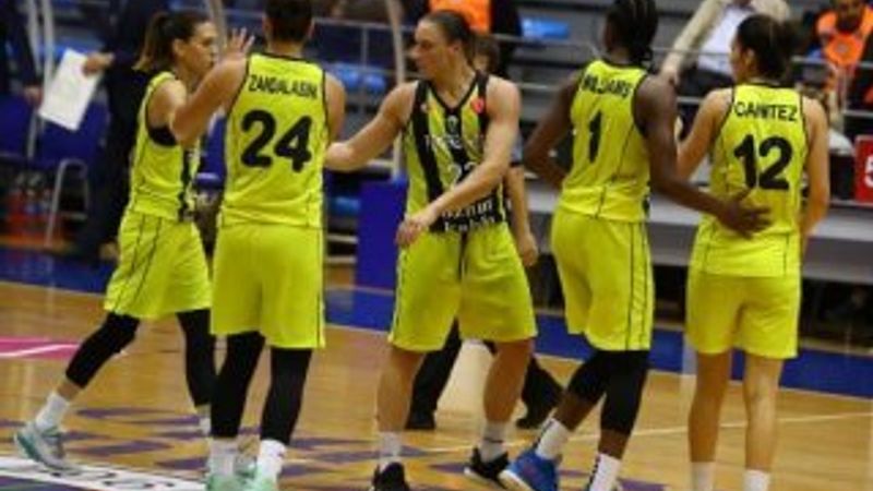 Fenerbahçe'nin Sultanları Avrupa'da Arka Gdynia'yı yendi