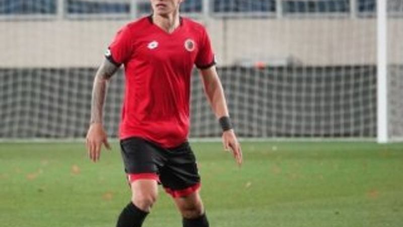 Galatasaray ile Fenerbahçe, Berat'ı istiyor