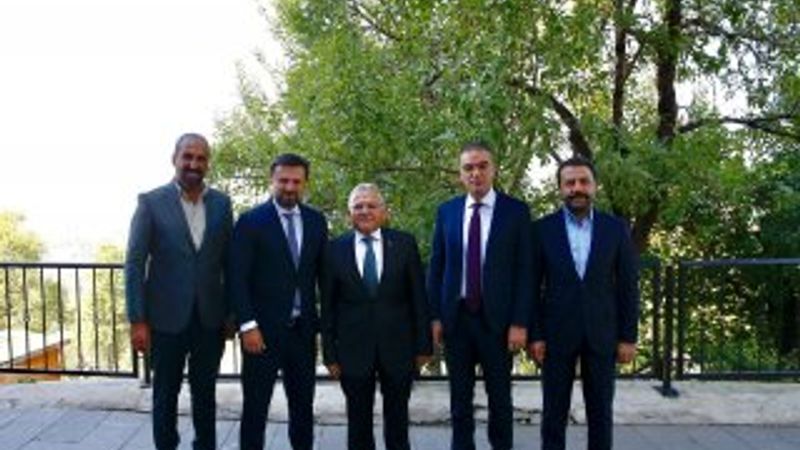 Kayserispor Bülent Uygun'la anlaştı