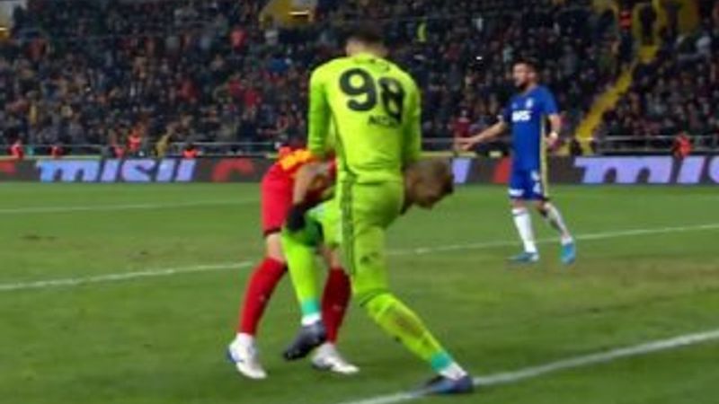 Altay: Henrique'ye tekme atmadım