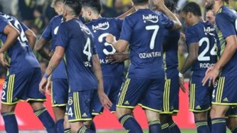 F.Bahçe, 4 futbolcunun daha sözleşmesini uzatacak
