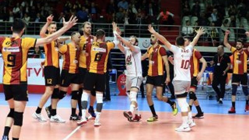 File derbisinde Galatasaray, Fenerbahçe'ye set vermedi