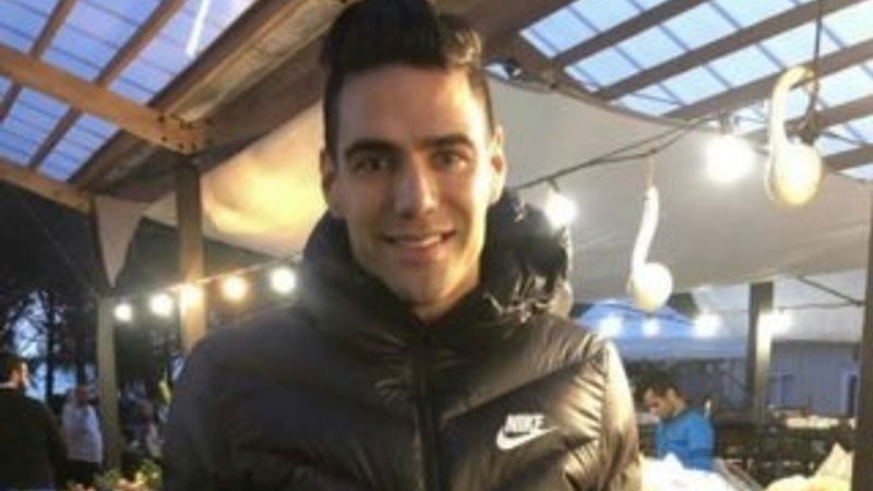 Falcao semt pazarında