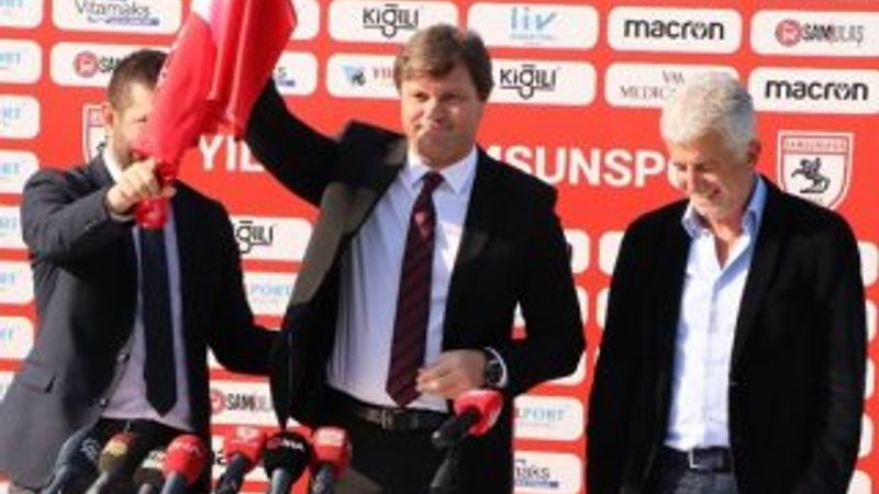 Ertuğrul Sağlam 5 yıllık sözleşme imzaladı