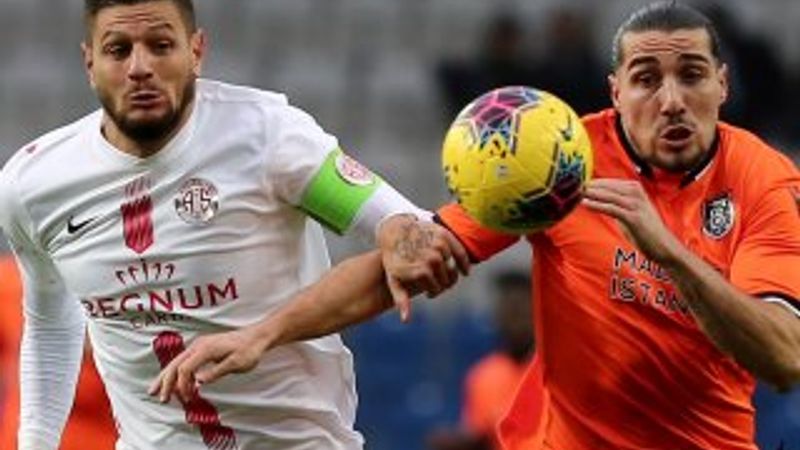 Clichy yıldızlaştı, Başakşehir 3 puanı aldı