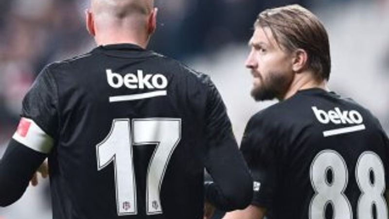 Caner Erkin, Burak Yılmaz'a kızdı