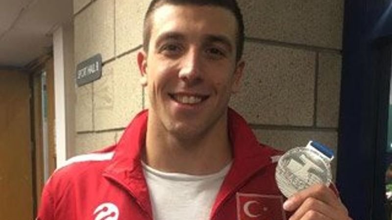 Milli yüzücü Emre Sakçı'dan Avrupa'da tarihi başarı