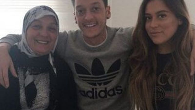 Annesinin Mesut Özil'e nasihatı