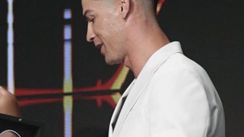 Ronaldo'nun yeni saç stili