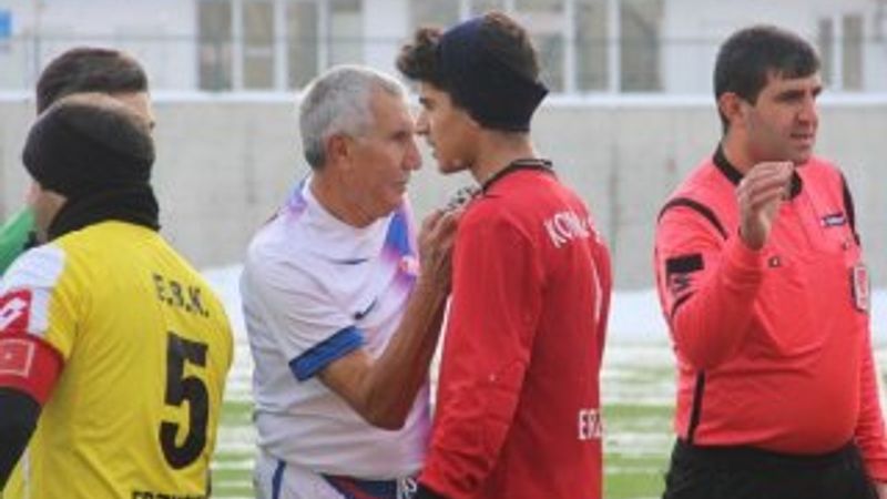 71 yaşında Harp-İş Spor Kulübü'ne transfer oldu