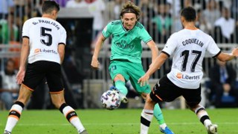 Real Madrid, İspanya Süper Kupası'nda finalde