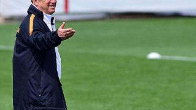 Antremanda kötü orta açan Ömer Bayram'a Terim'in tepkisi