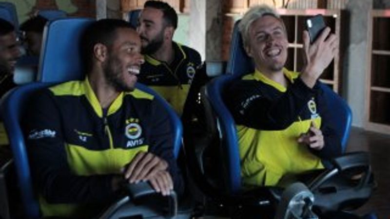 Fenerbahçeli futbolcular hızlı trene bindi