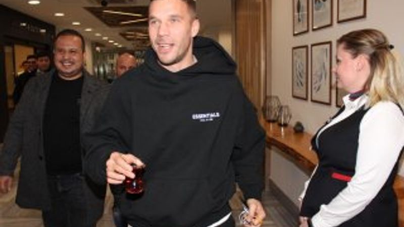Podolski Antalya'da
