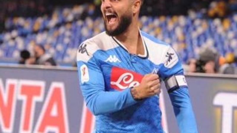 Napoli, İtalya Kupası'nda son şampiyon Lazio'yu eledi