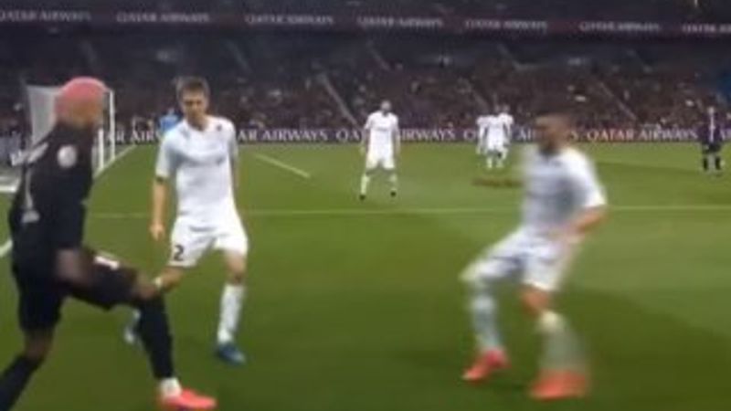 Hakemden Neymar'a ilginç uyarı