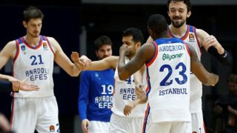 Anadolu Efes, Avrupa Ligi'nde en yakın rakibini de yendi