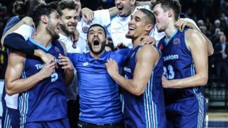 Türk Telekom Şampiyonlar Ligi'nde tur atladı