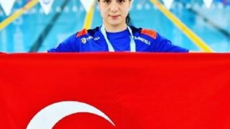 Milli yüzücü Merve Tuncel olimpiyatlara gidiyor