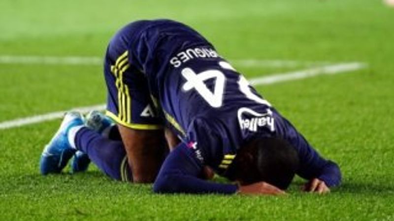 Rodrigues sakatlandı