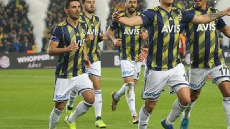 Fenerbahçe, Antalya'dan 1 puanla döndü