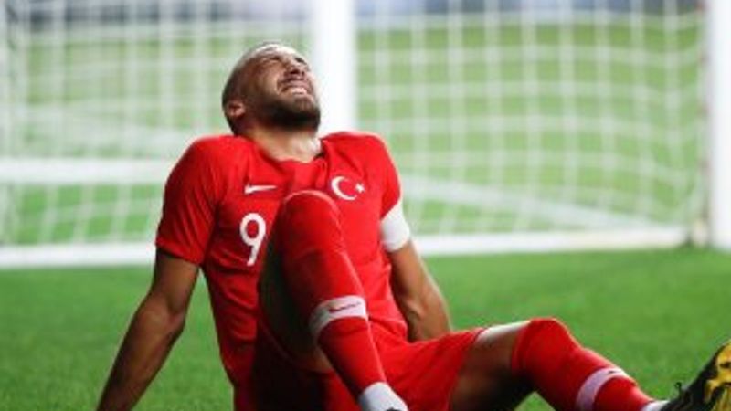 Cenk Tosun EURO 2020'de forma giyemeyecek