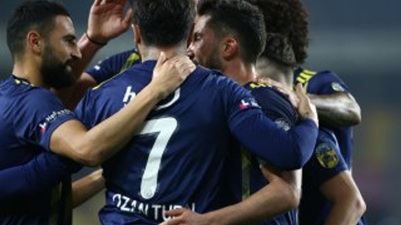 Fenerbahçe, sahasında Denizlispor ile berabere kaldı