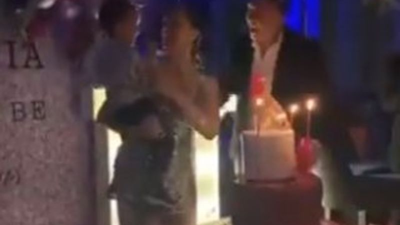 Muslera'nın eşi için düzenlediği doğum günü partisi