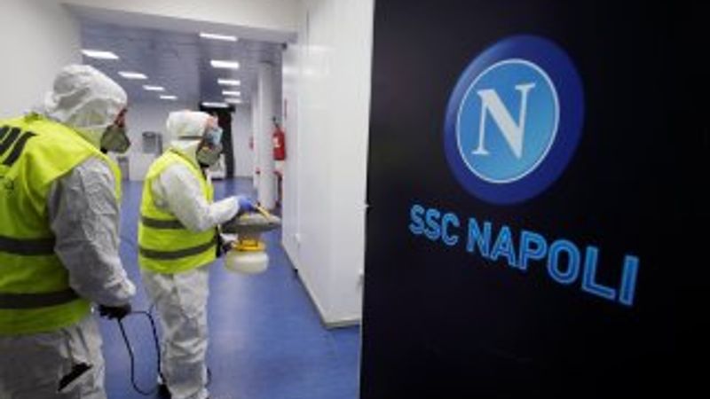 Napoli, koronavirüse rağmen antrenmana çıkacak