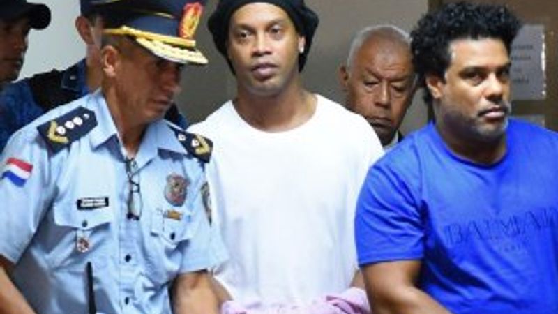 Ronaldinho, karantinaya alındı